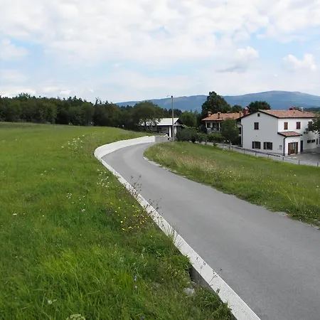Homestead Vrbin Divaca