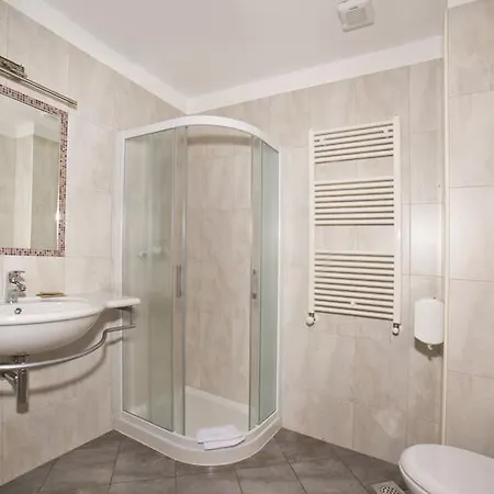 Homestead Vrbin Bivanje na kmetiji Divaca